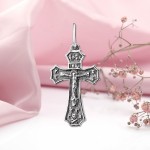 Серебряный нательный крест с распятием