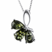 Silberanhänger mit grünem Bernstein