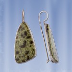 Ohrringe mit Serpentin