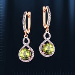Russische Ohrhaenger mit Chrysolith. Bicolor