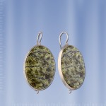 Ohrringe mit Serpentin