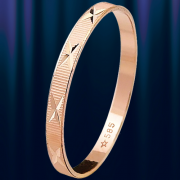 Обручальное кольцо золотое "Звездопад" 