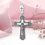 Серебряный нательный крест с распятием