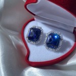   "". Swarovski®,   