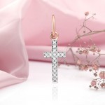 Goldkreuz mit Diamanten