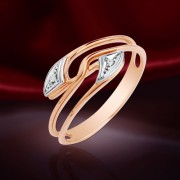 Ring aus Rotgold und Weissgold mit Diamanten