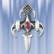 Серебряная подвеска "Коготь дракона" с рубином