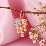 Золотая подвеска 585 пробы Фианиты