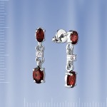 Ohrstecker mit Granat. Silber 925°