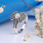 Silberring mit Opal & Markasit "Schleife"