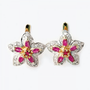 Goldohrringe mit Rubinen und Diamanten