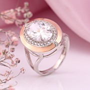 Серебряное кольцо с золотом "Дора". Фианиты