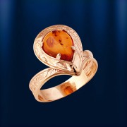 Золотое кольцо с янтарем. 