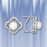 Ohrringe aus 925er Silber mit Perlen