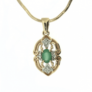 Goldener Anhänger mit Smaragd und Diamanten