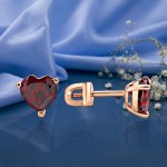 Серьги гвоздики золотые гранат