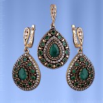 Silberset mit Smaragden