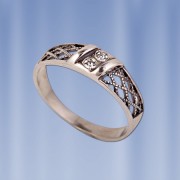 Серебряное кольцо Стразы