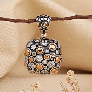 925er Silberanhänger mit Zirkonia