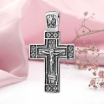 Серебряный нательный крест с распятием