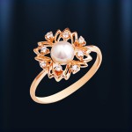 Ring mit Perle & Zirkonia. Rotgold