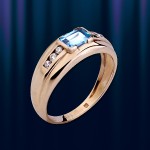 Ring mit Blautopas. Rotgold