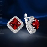 Ohrringe mit Granat. Silber