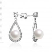 Ohrhaenger mit Perle