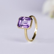 Goldring mit Amethyst