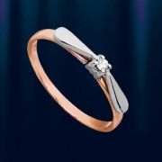 Goldring mit Diamant