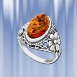 Ring aus Sterling Silber 925 mit Amber